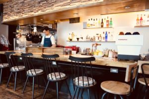 カフェ＆バーＬＩＰ